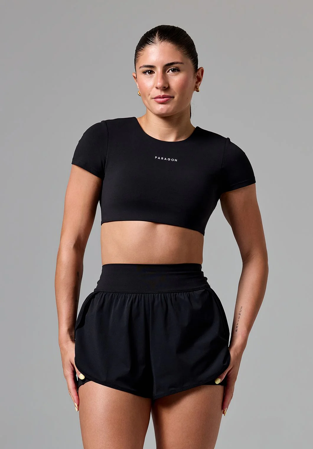 FormLux™ SmoothHold™ Open Back Crop Top Black