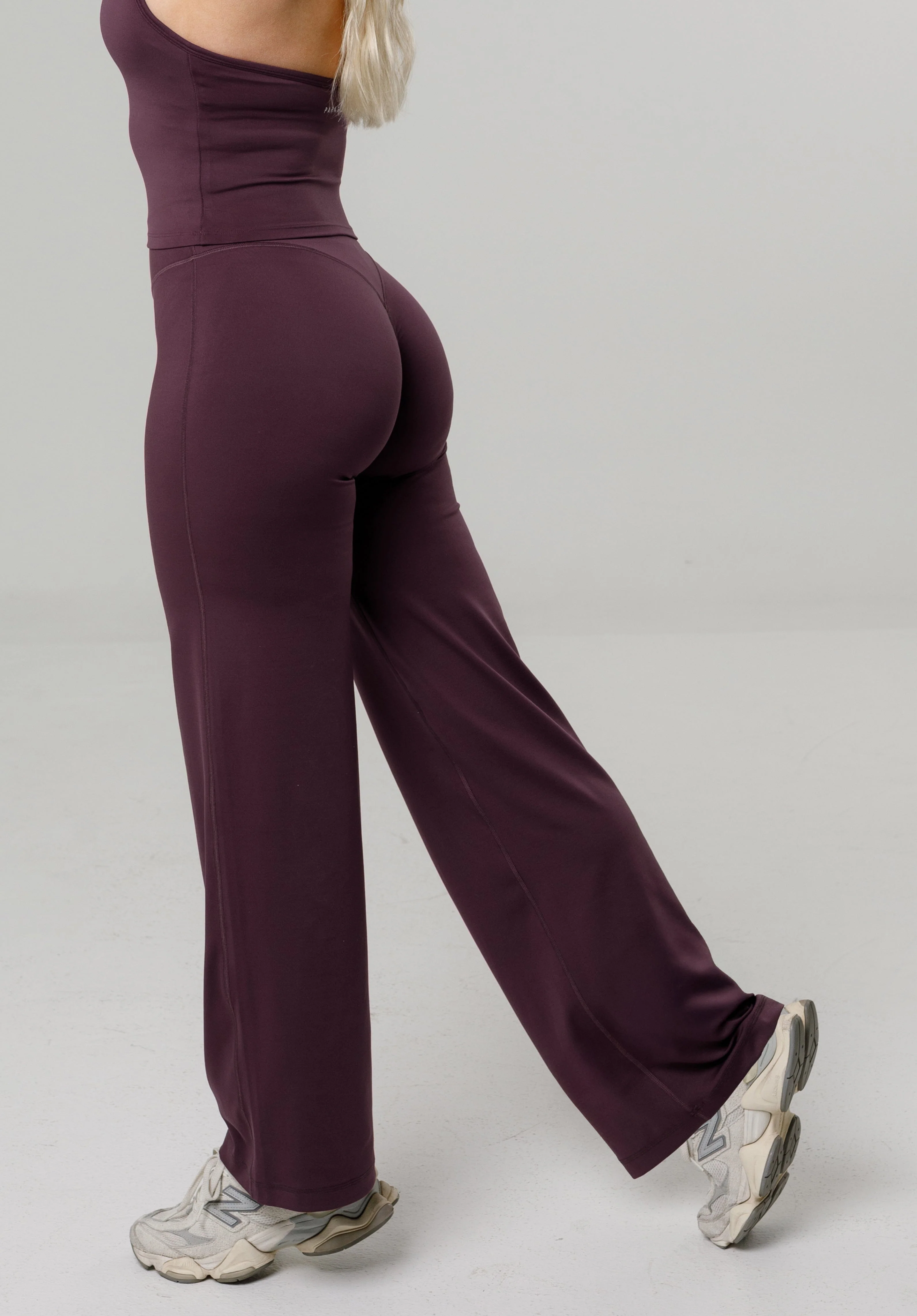 Reluna™  Original Sculptseam® Plus Mid-Rise Straight Leg Pant Regular -  Fig