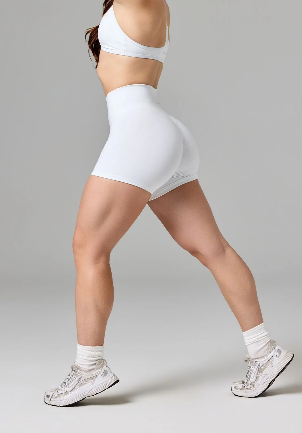 Reluna™ TrueCover™ High-Rise Sculptseam® Short 5” White