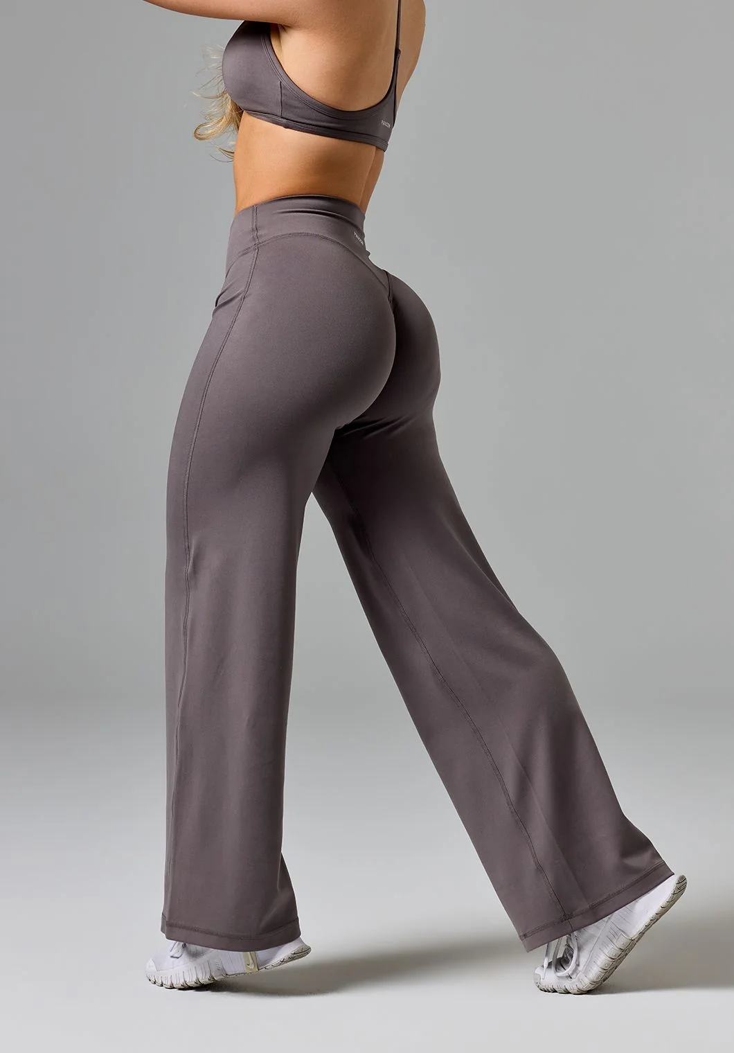Reluna™ Original Sculptseam® Mid-Rise Straight Leg Pant Short Cement